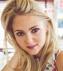 214px x 240px - TOP 20 QUOTES BY ANNASOPHIA ROBB | A-Z Quotes